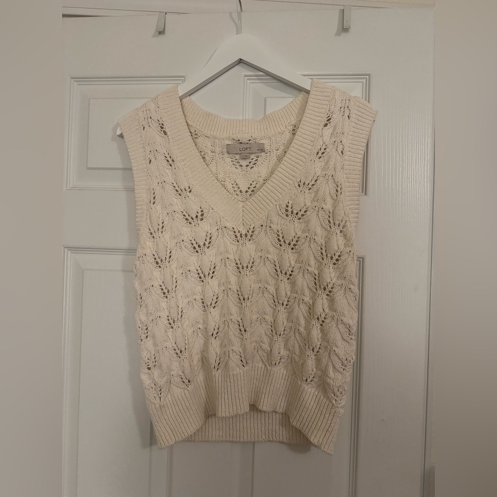 LOFT Cream Petite Pointelle V-Neck Sweater Vest